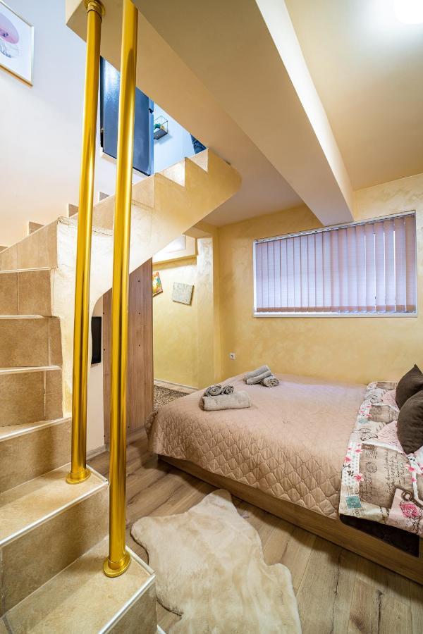 Abstract Apartment Warna Exterior foto